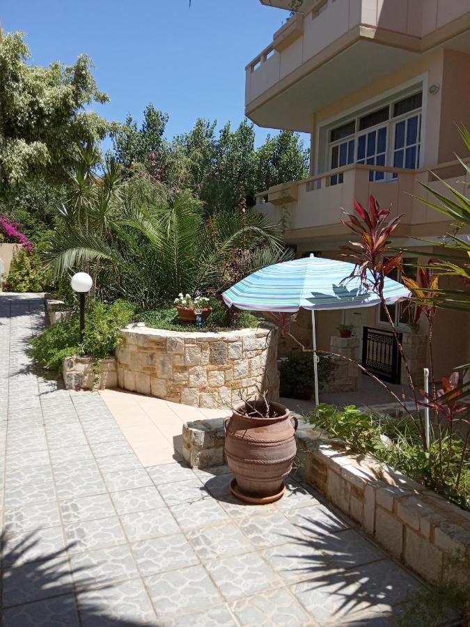 Malou Apartments Kato Daratso Esterno foto