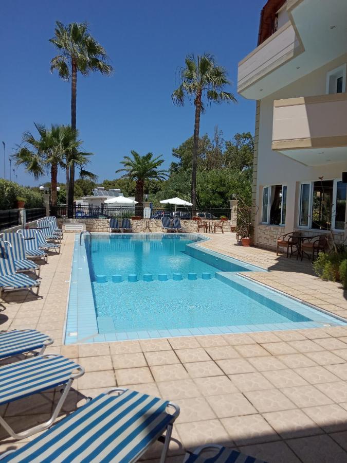 Malou Apartments Kato Daratso Esterno foto