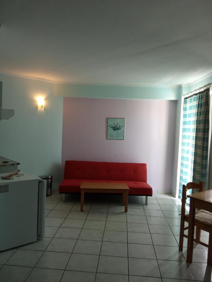Malou Apartments Kato Daratso Esterno foto