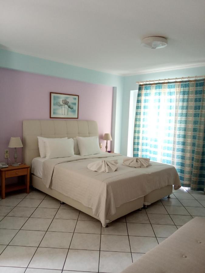 Malou Apartments Kato Daratso Esterno foto