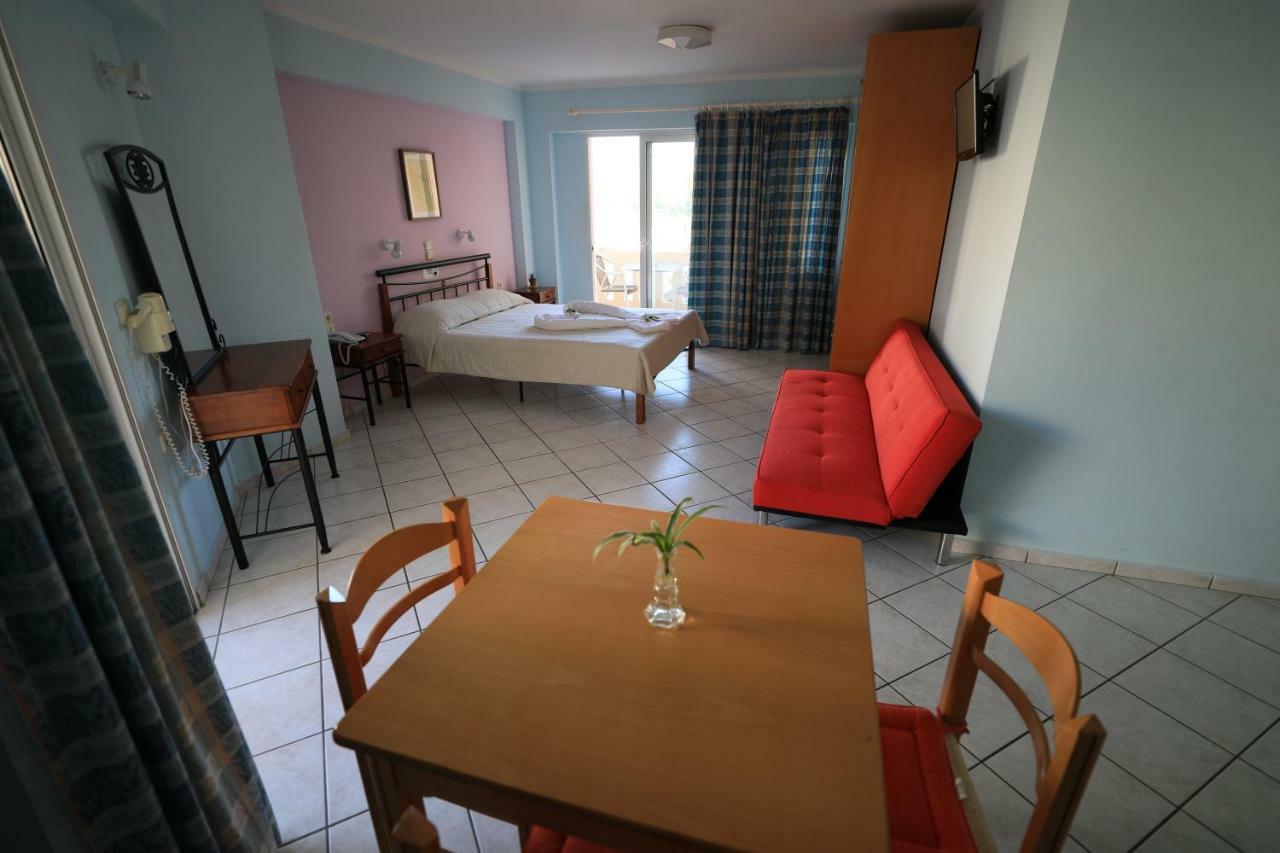 Malou Apartments Kato Daratso Esterno foto